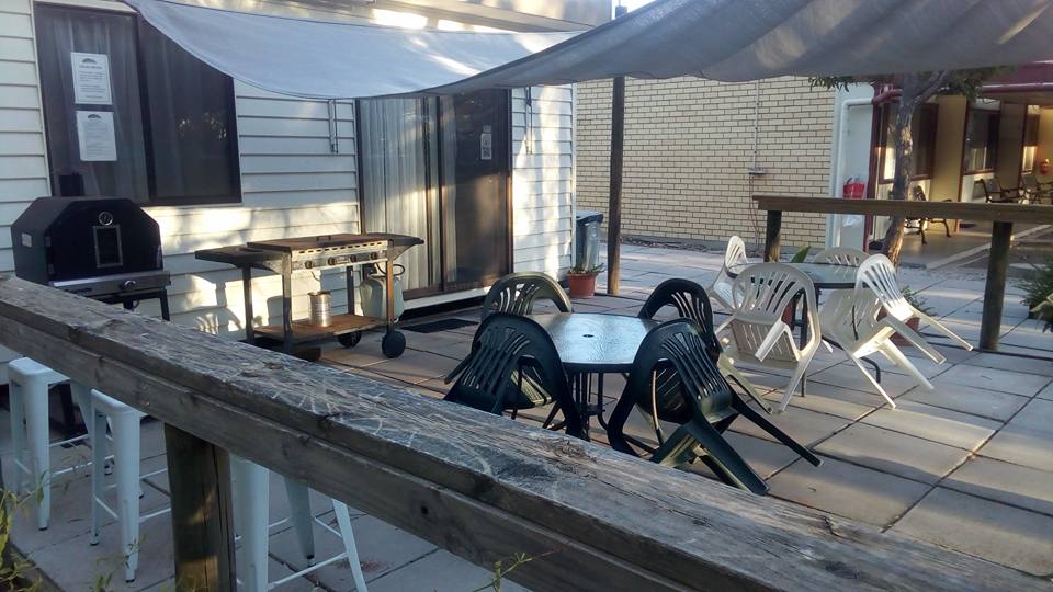 Warrack Motel Beer Garden